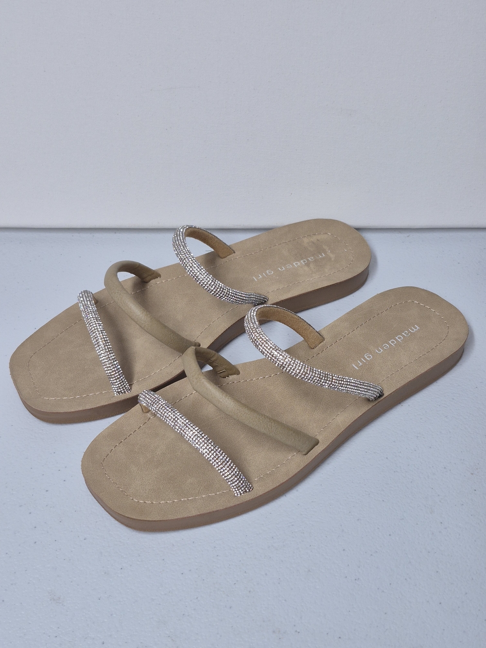 MADDEN GIRL Role-R Silver Brown Women's Sandals Size 9